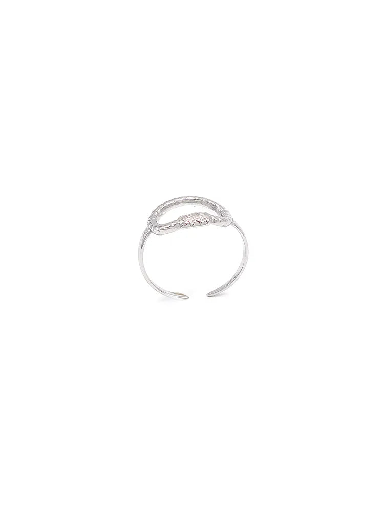 Bague femme argentée ovale ajouré texturé