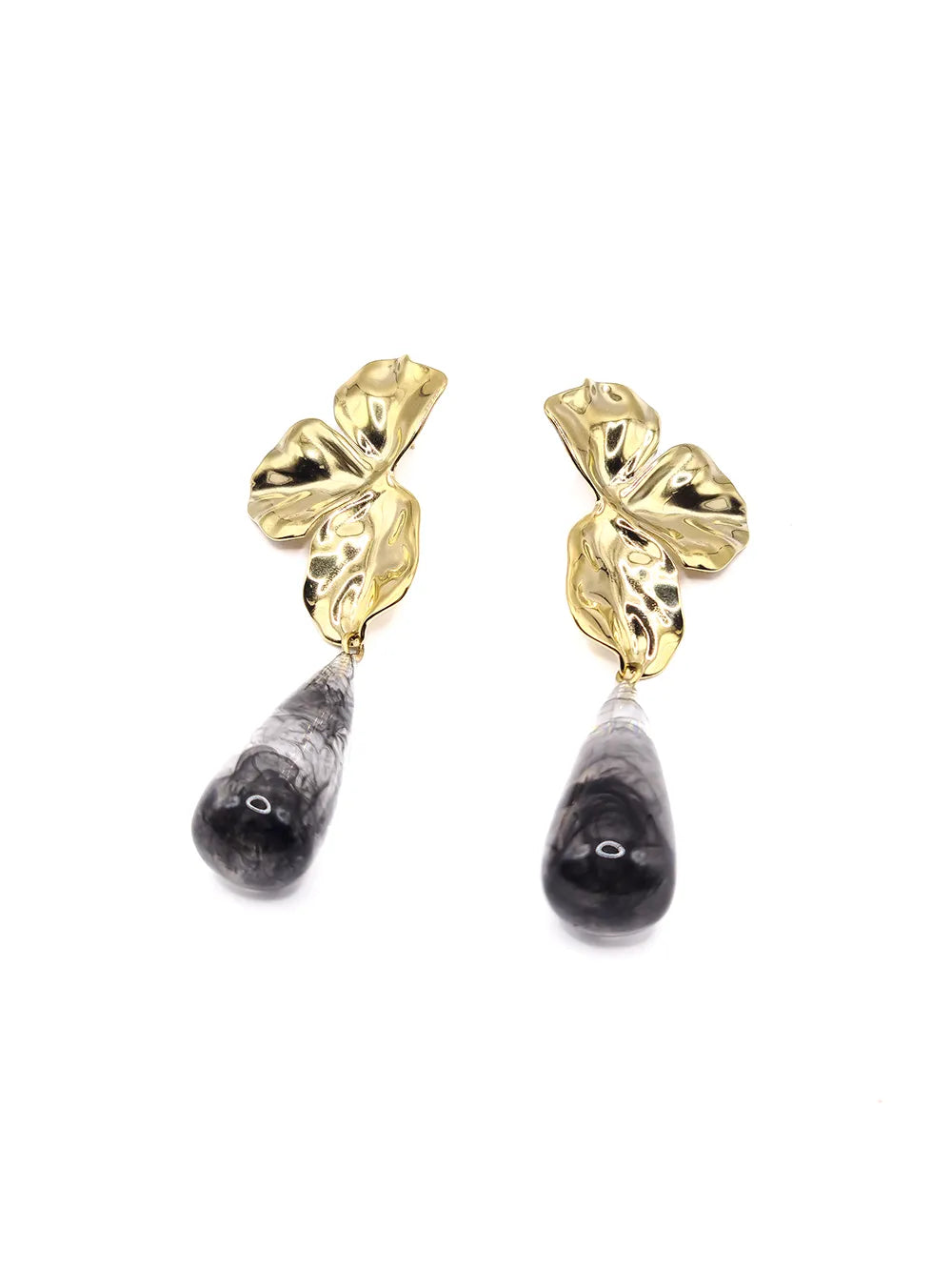 Boucles d’oreilles demi fleurs dorées et goutte résine fumée