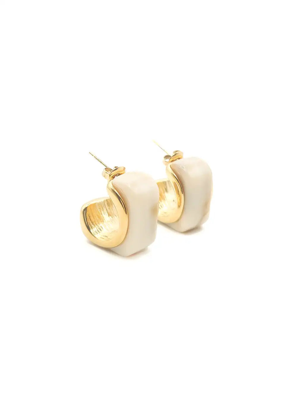Boucles d’oreilles carrées dorées femme beige