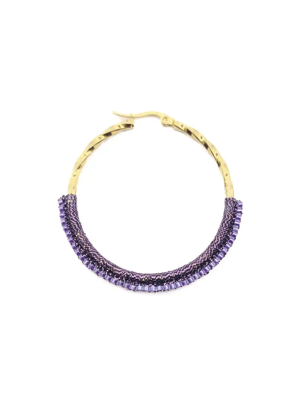 grandes créoles torsadées et tissage perles violettes