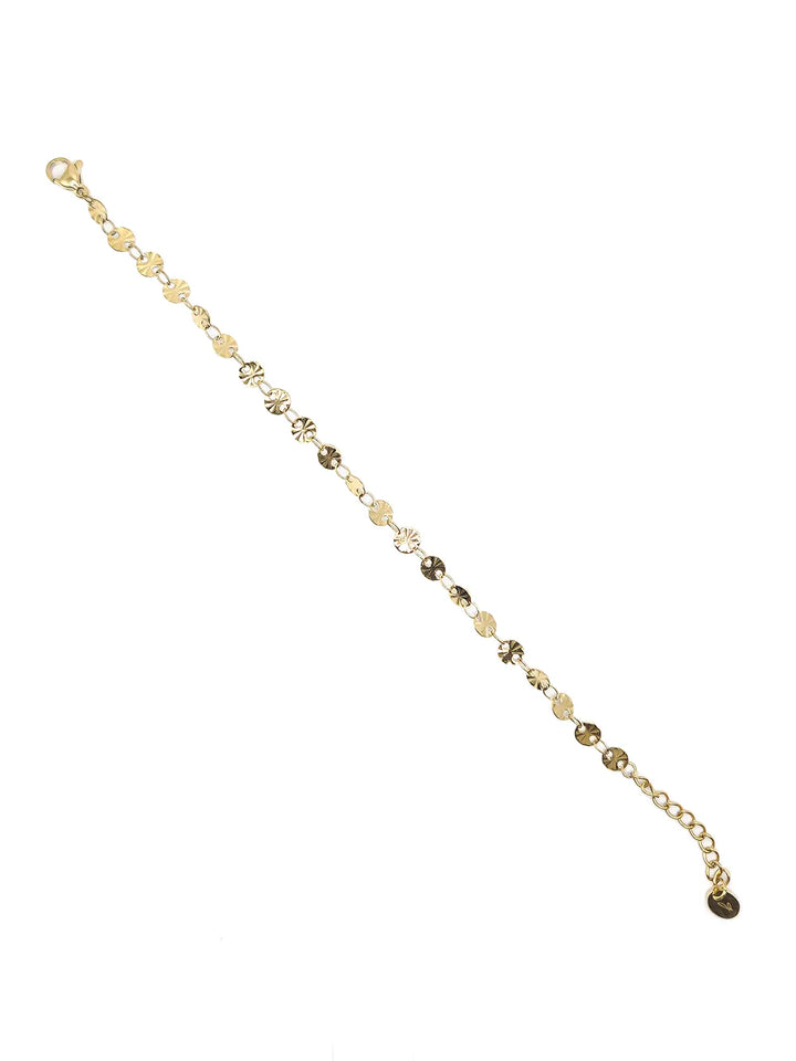 Bracelet fin doré avec médaillons striés en forme d’étoile