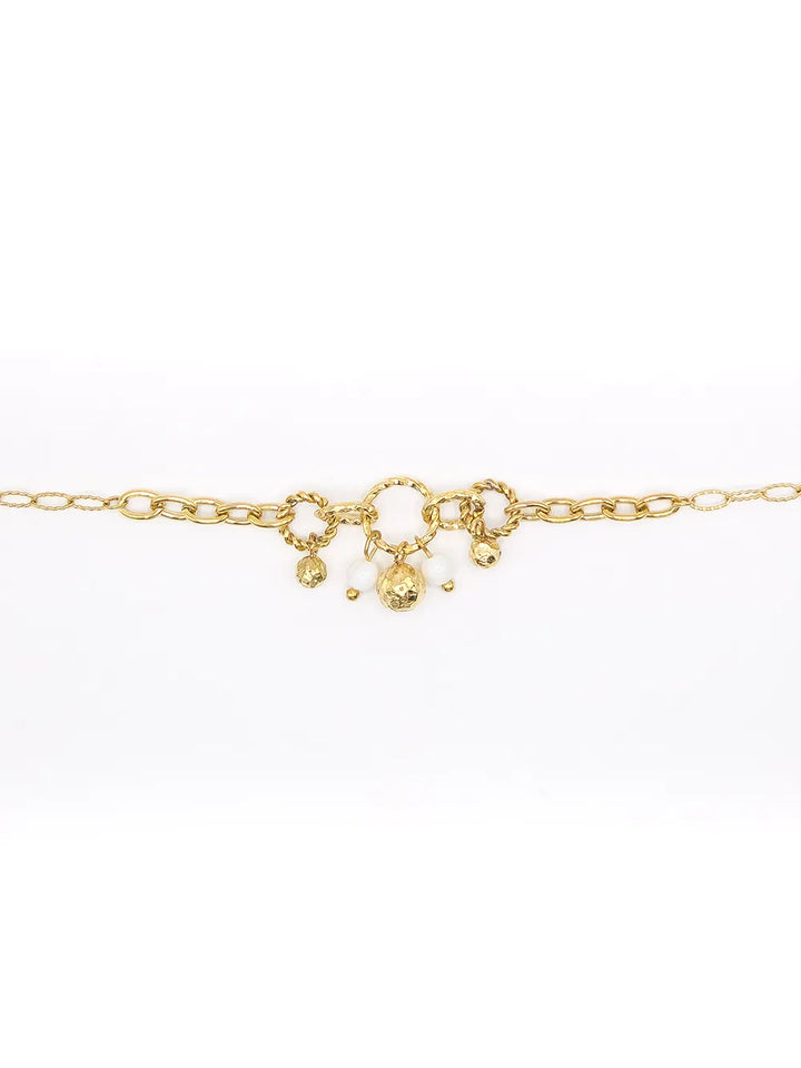 Bracelet fantaisie doré perles et pampilles martelées de qualité