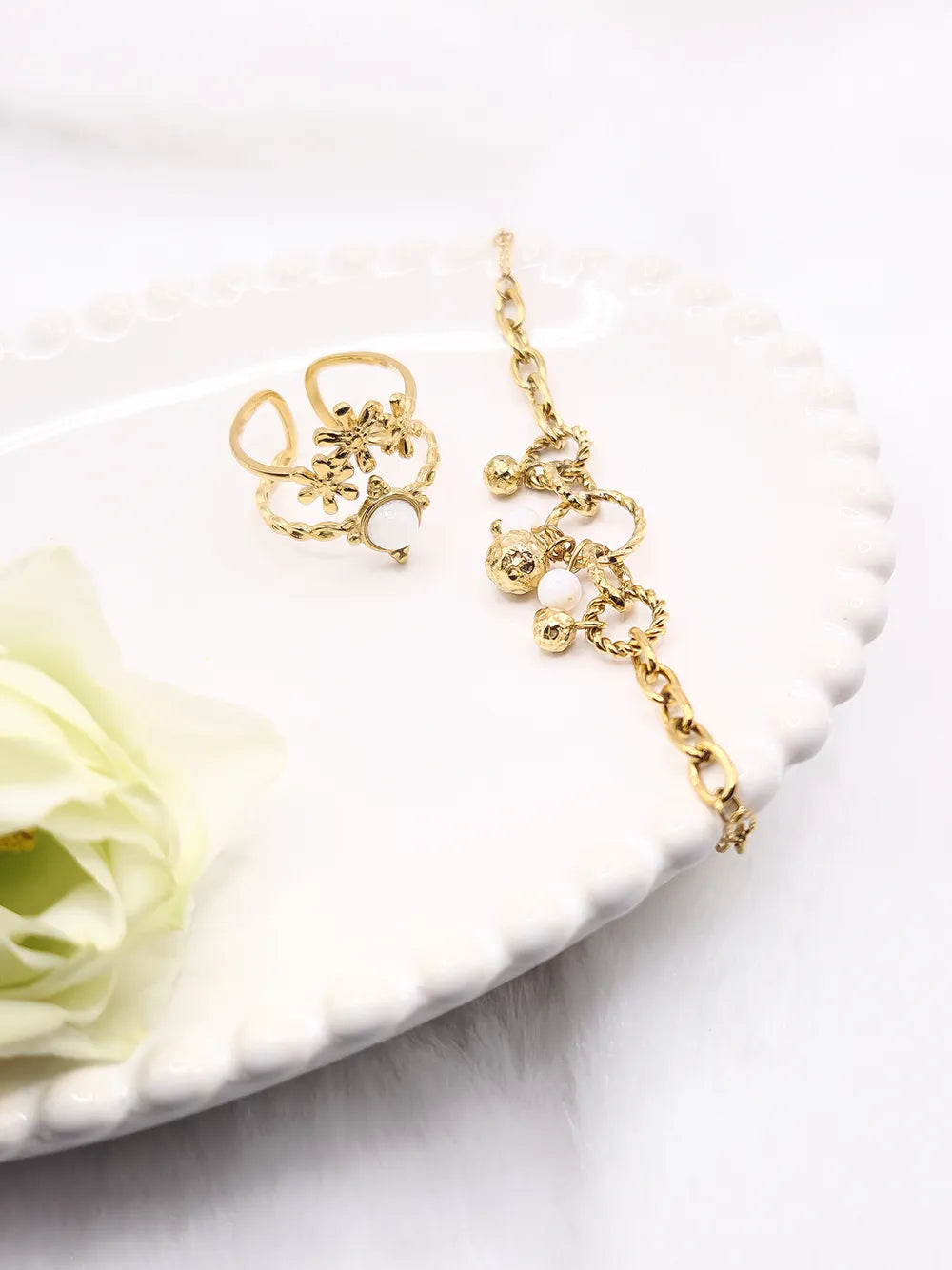 Bracelet et bague femme acier inoxydable et pierres blanches