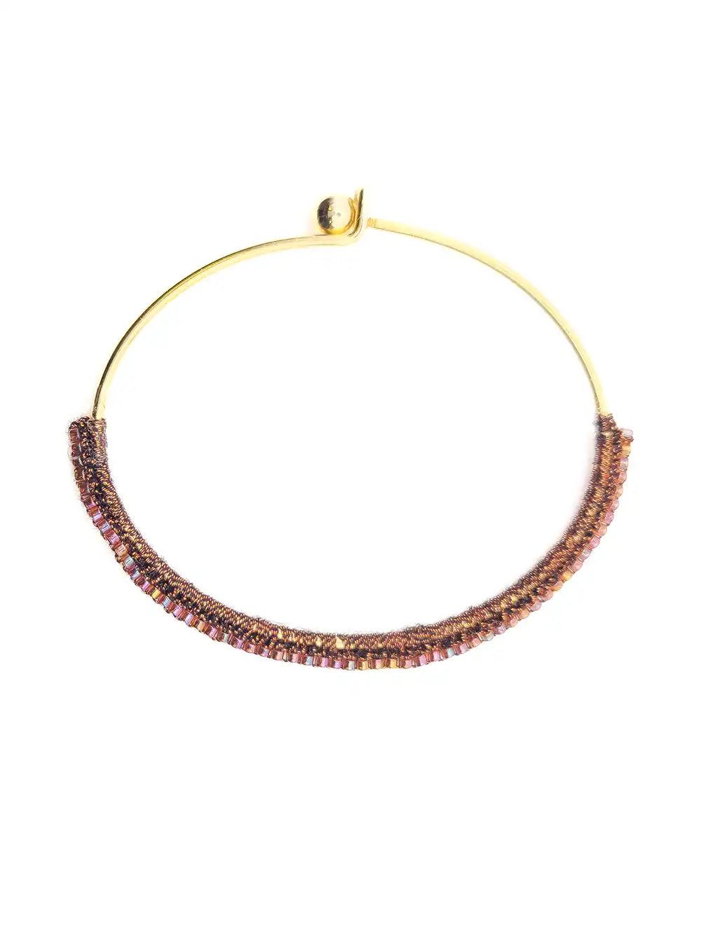 Bracelet jonc rigide doré à moitié brodé de petites perles bordeaux