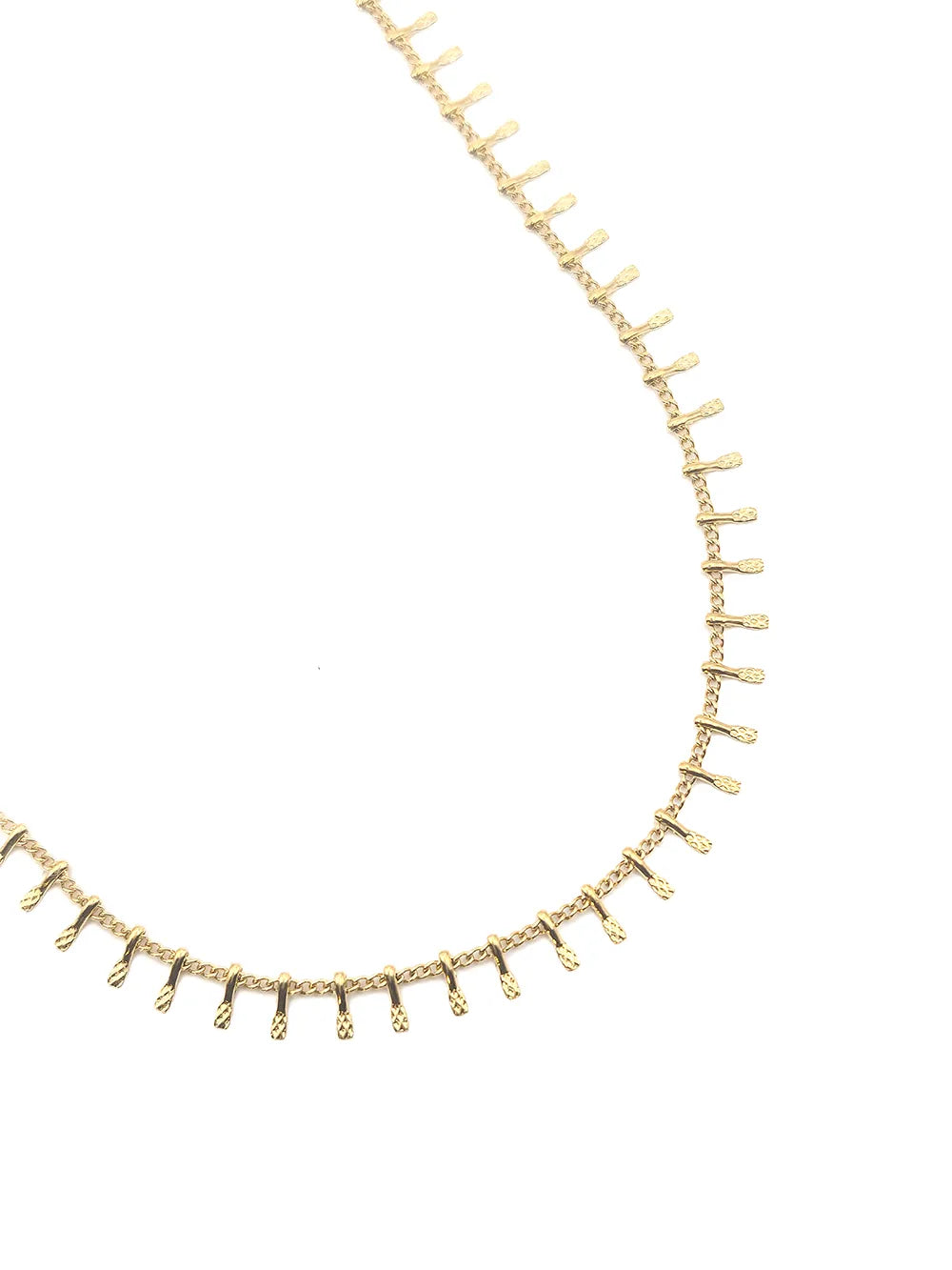 Collier doré fin à pampilles martelées