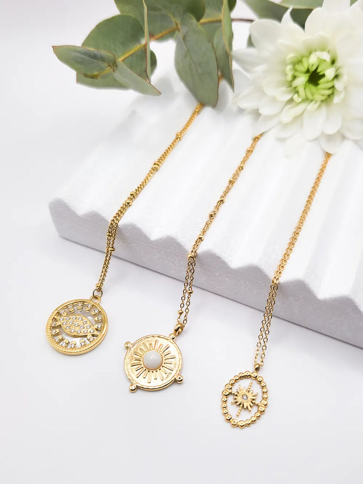 Colliers femme dorés avec pendentif en acier inoxydable