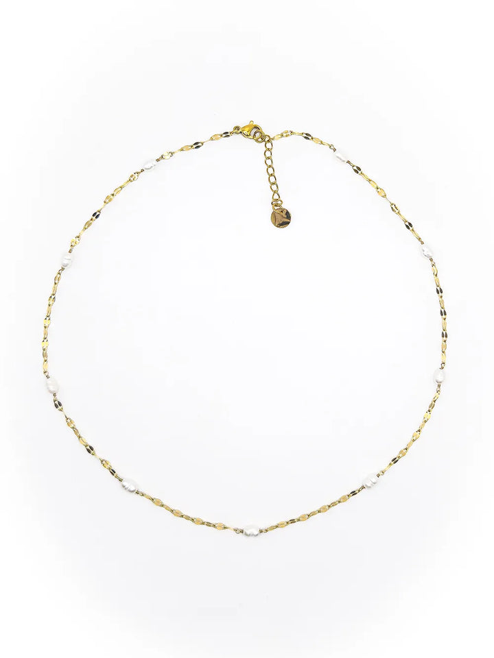 Collier femme chaîne dorée et perles nacrées naturelles