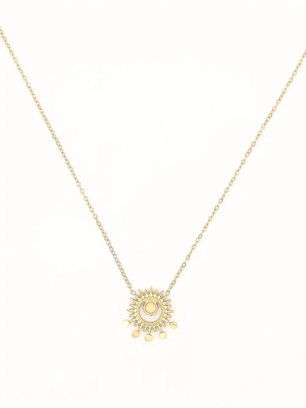 Collier doré pendentif soleil pierre rose