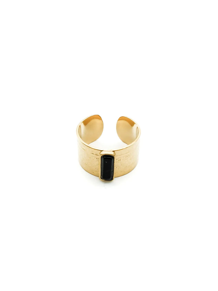 bague femme dorée graphique avec pierre noire
