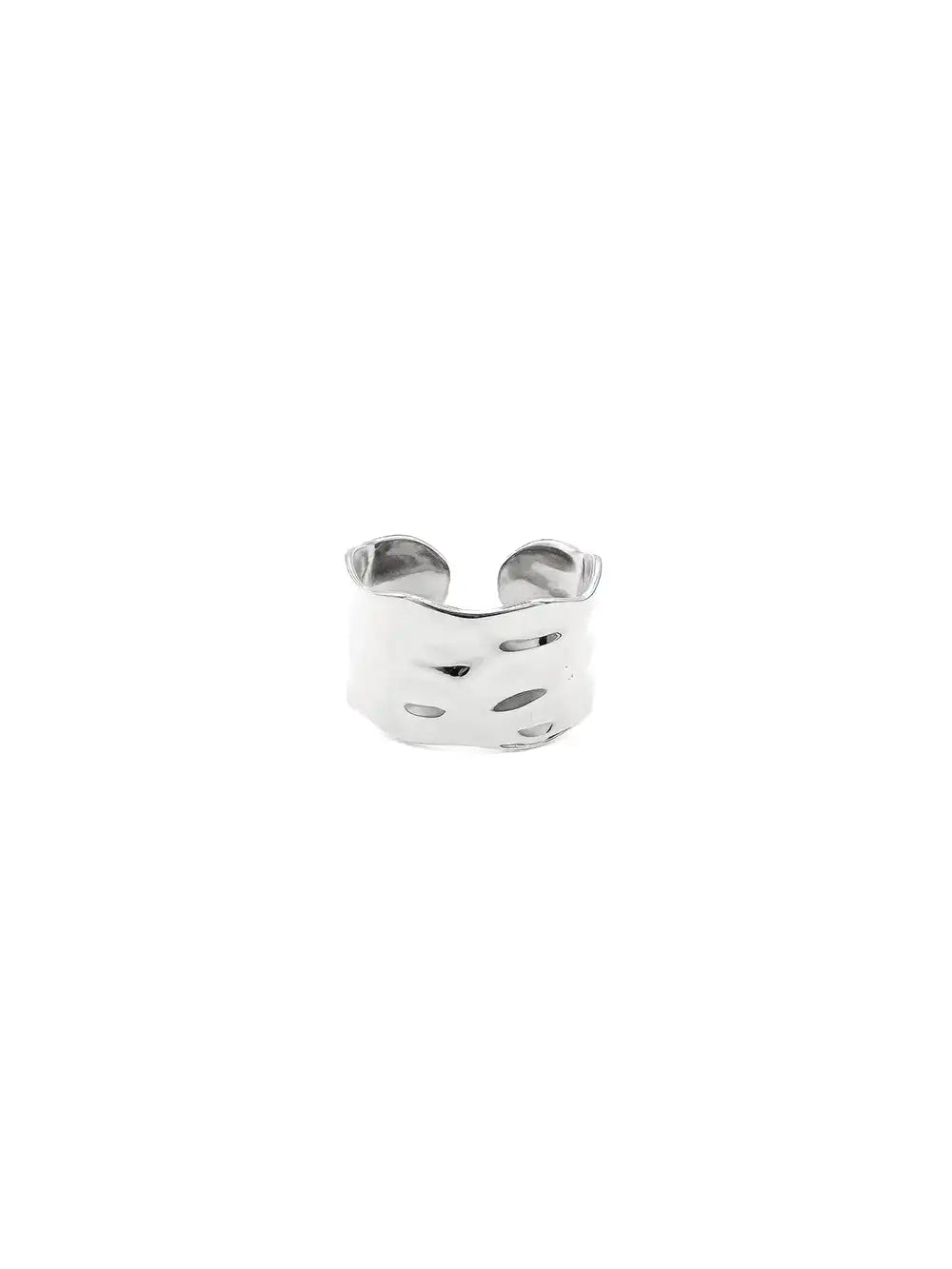 Bague large ruban martelé argentée