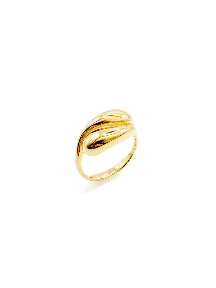 Bague croisée dorée pour femme avec deux courbes bombées entrelacées et finition miroir brillante