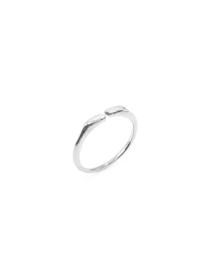 Bague fine ouverte argentée
