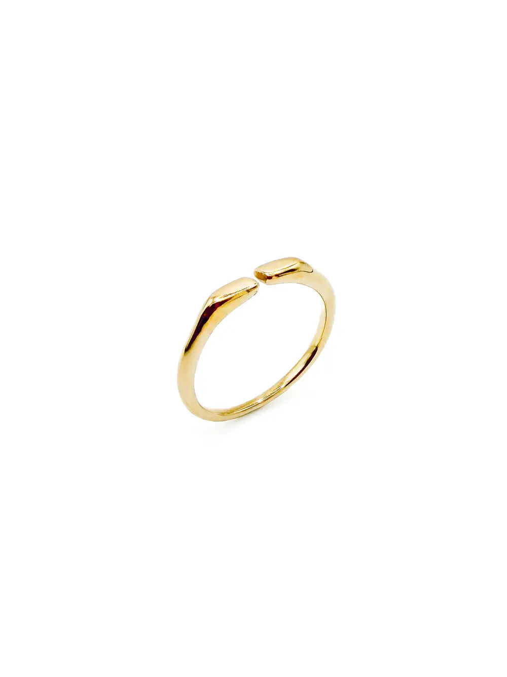 Bague fine ouverte dorée pour femme avec anneau lisse et extrémités arrondies