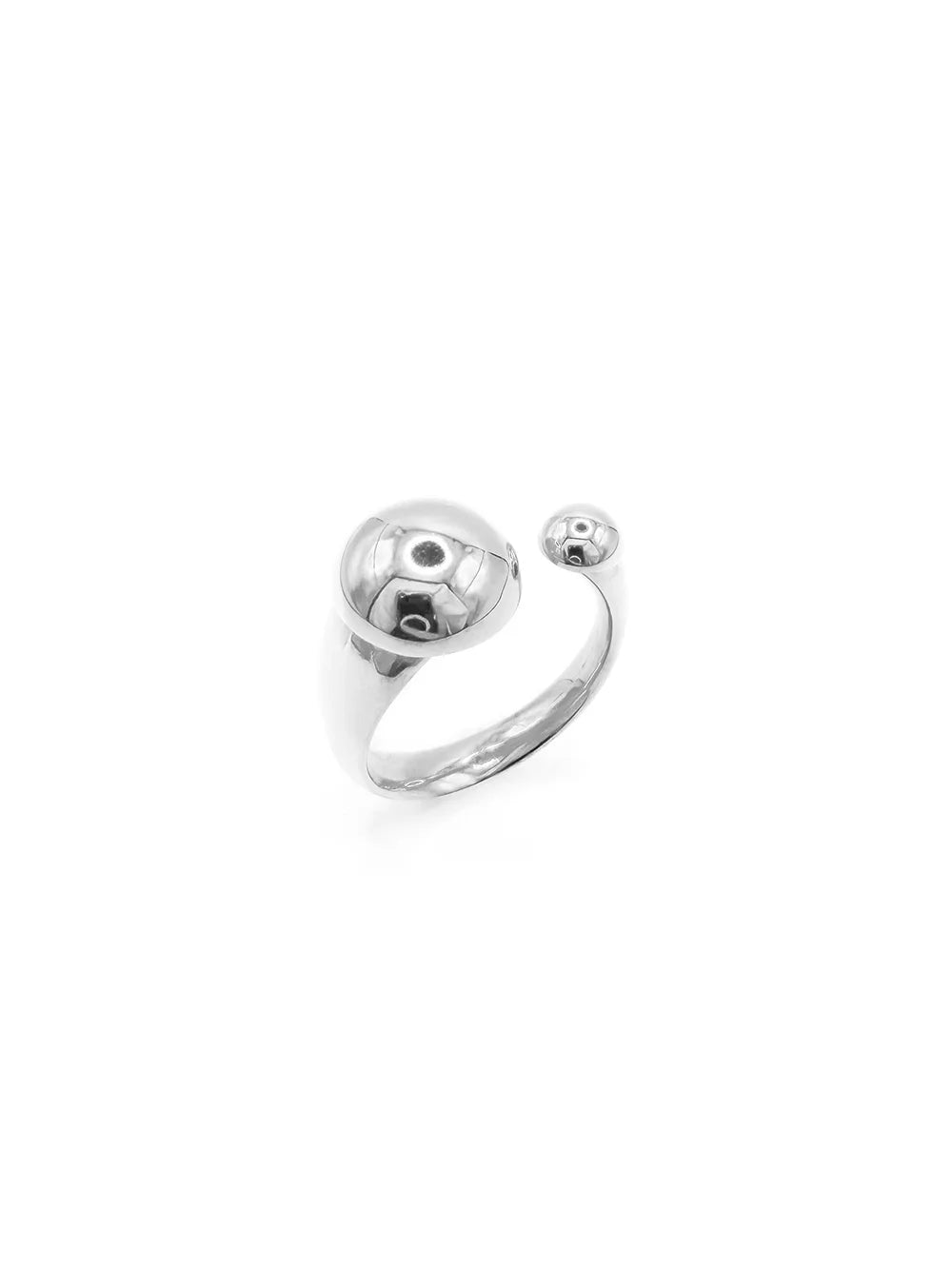 Bague boules asymétriques argentée pour femme avec deux sphères de tailles différentes et anneau ouvert