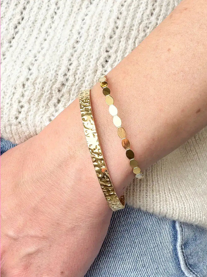Bracelet jonc ouvert martelé doré – Acier inoxydable
