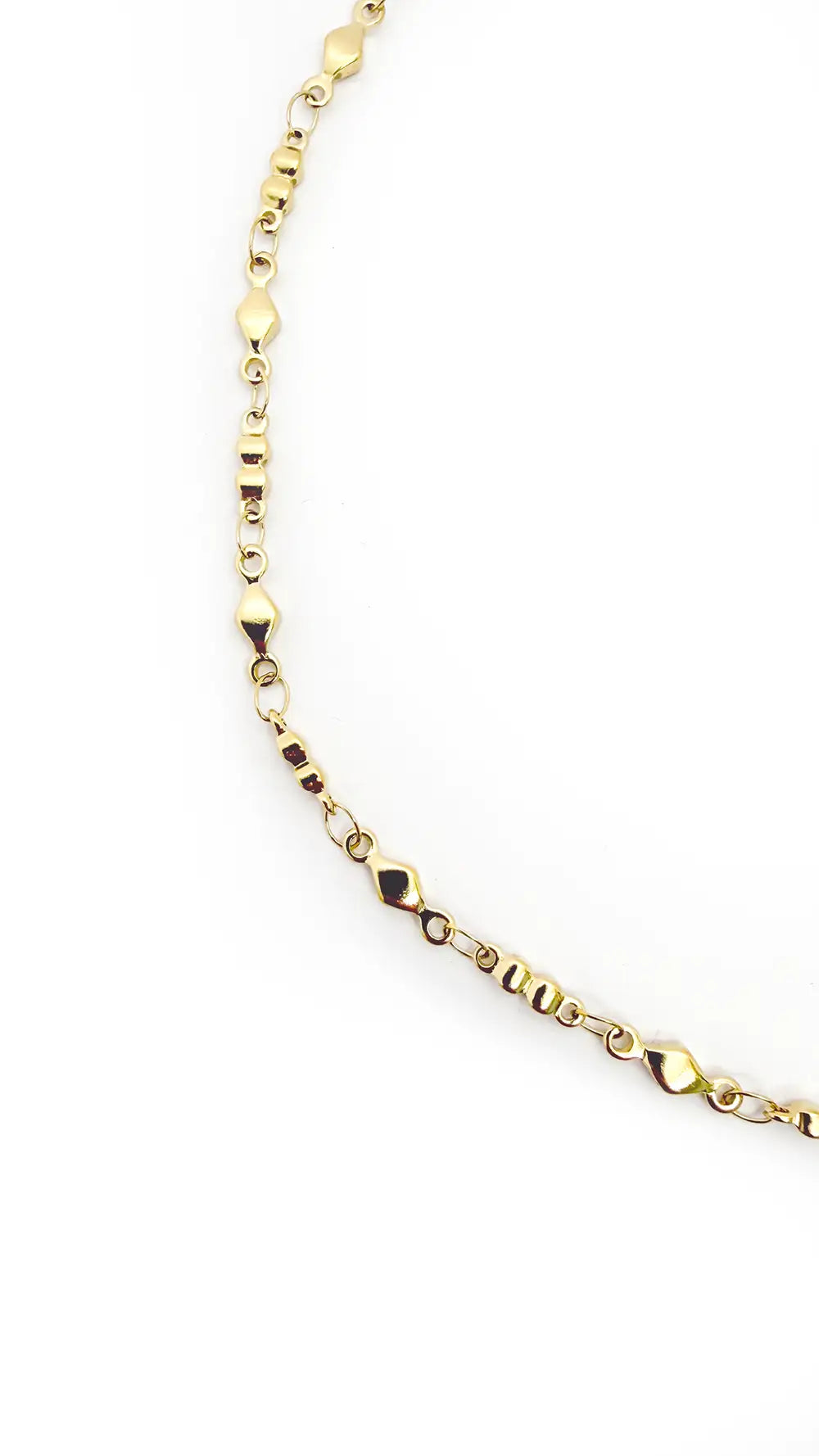 Collier chaîne maillons graphiques doré