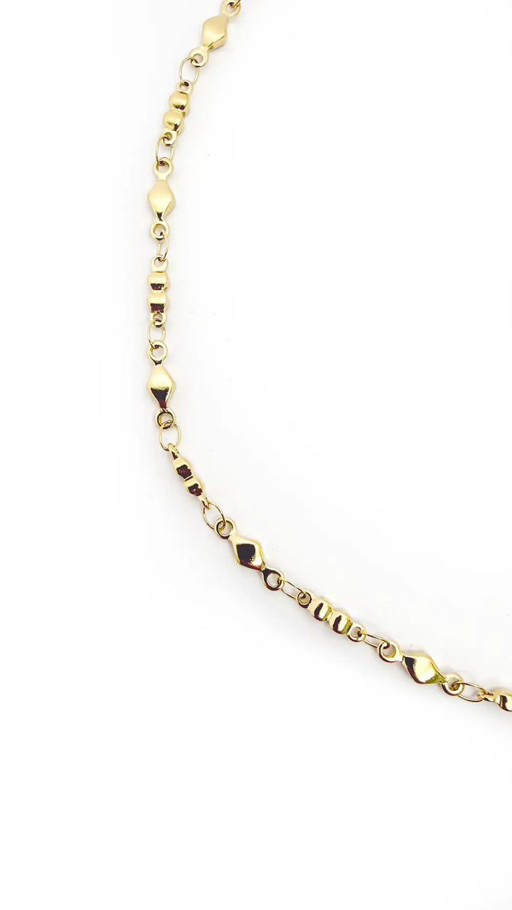 Collier chaîne maillons graphiques doré