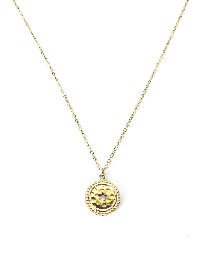 Collier doré médaille ronde avec étoile ajourée